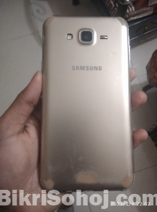 Samsung Galaxy J7